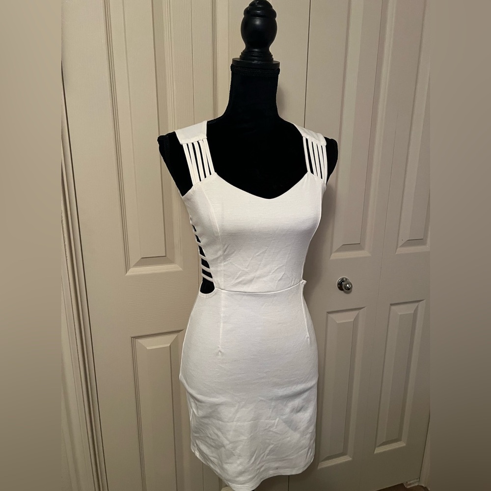 White strappy cocktail party dress